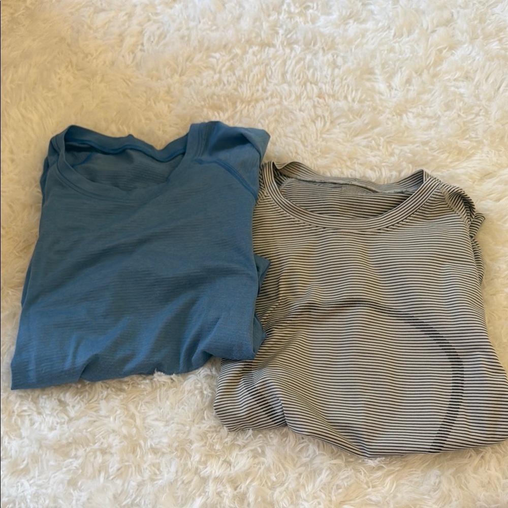 Lululemon Athletica Blue and Gray Short Sleeve Tees